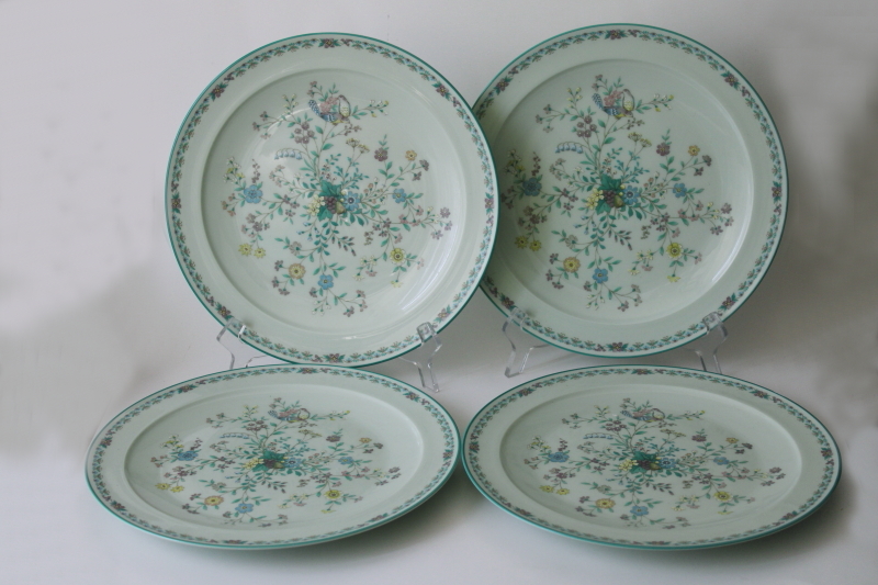 photo of vintage Noritake china dinner plates, Paradise birds floral on pale green calyx ware color #1