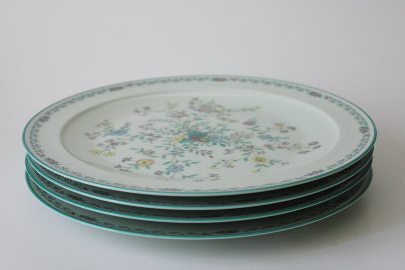 photo of vintage Noritake china dinner plates, Paradise birds floral on pale green calyx ware color #2