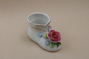 catalog photo of vintage Occupied Japan Maruyama china, baby shoe planter vase w/ applied flowers