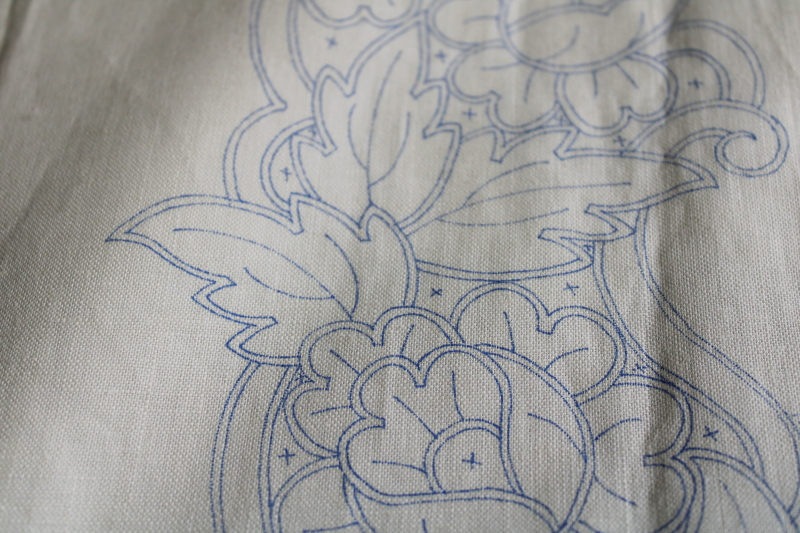 photo of vintage Paragon pure linen tablecloth stamped for cutwork embroidery, Renaissance 59 x 79  #7