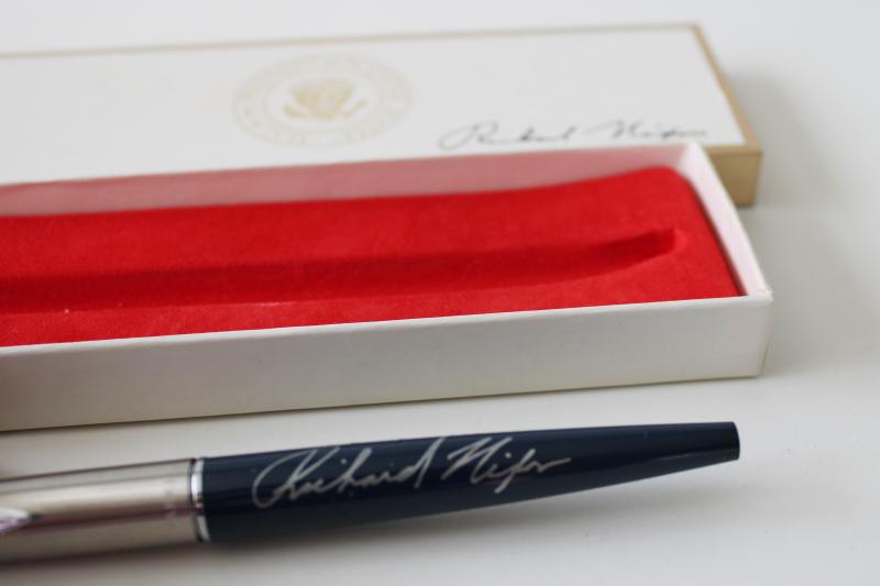 photo of vintage Parker ballpoint pen, Richard Nixon The White House print signature & seal #2