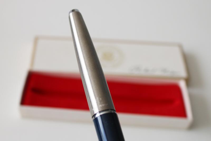 photo of vintage Parker ballpoint pen, Richard Nixon The White House print signature & seal #3