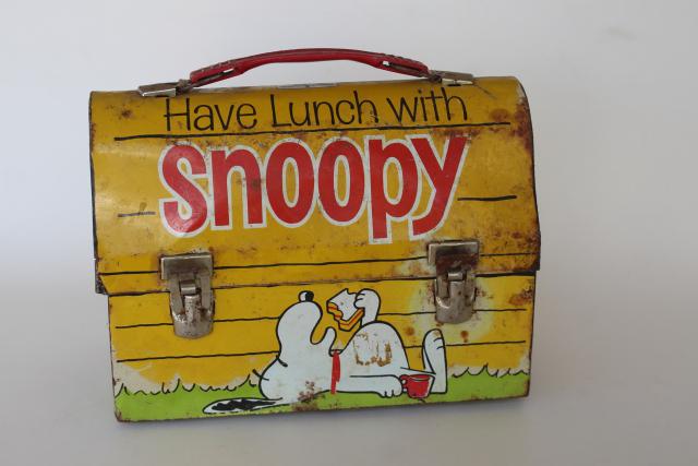 photo of vintage Peanuts Snoopy lunchbox, metal lunch box Go To School With Snoopy #1