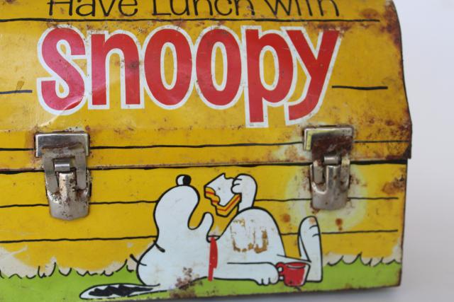 photo of vintage Peanuts Snoopy lunchbox, metal lunch box Go To School With Snoopy #3