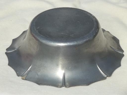 photo of vintage Plymouth pewter bowl, colonial style fluted rim serving bowl #3