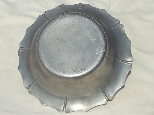 photo of vintage Plymouth pewter bowl, colonial style fluted rim serving bowl #4