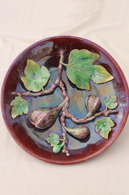 photo of vintage Portugal pottery majolica, hand painted ceramic plate w/ life sized figs #1