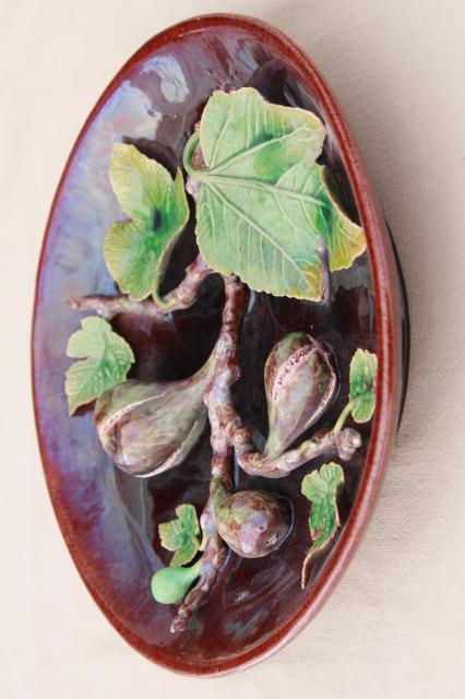 photo of vintage Portugal pottery majolica, hand painted ceramic plate w/ life sized figs #5