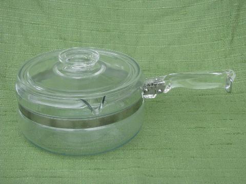 photo of vintage Pyrex Flameware glass, large 1 1/2 qt sauce / saute pan #1