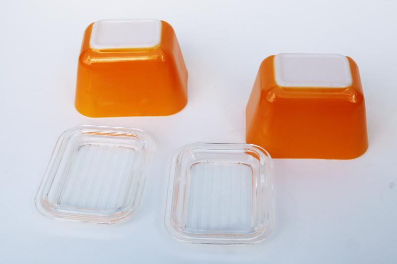 photo of vintage Pyrex ORANGE fridge boxes refrigerator containers w/ clear glass lids #4