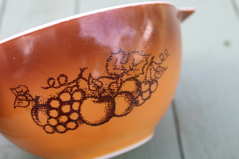photo of vintage Pyrex Old Orchard fruit print & brown ombre Cinderella bowls 441 and 442  #6