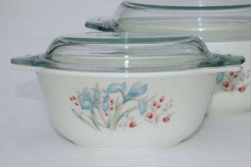 photo of vintage Pyrex blue iris mixing bowl mix & bake casseroles w/ clear glass lids #2