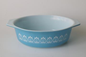 catalog photo of vintage Pyrex blue tulip pattern casserole dish, 60s MCM kitchenware colorful retro 