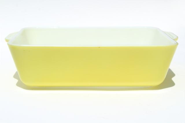 photo of vintage Pyrex fridge dish, primary yellow refrigerator box - no lid #2