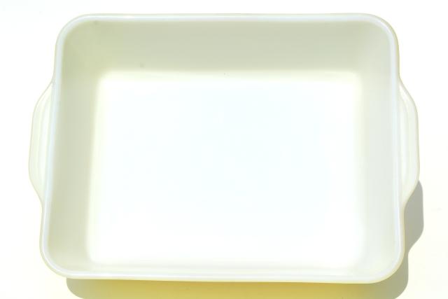 photo of vintage Pyrex fridge dish, primary yellow refrigerator box - no lid #6