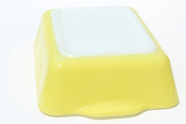 photo of vintage Pyrex fridge dish, primary yellow refrigerator box - no lid #7