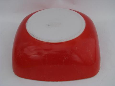 photo of vintage Pyrex kitchen glass, primary red salad bowl, square shape #3