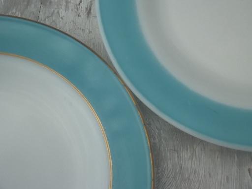photo of vintage Pyrex plates, aqua & flamingo pink colored band milk glass plates #4