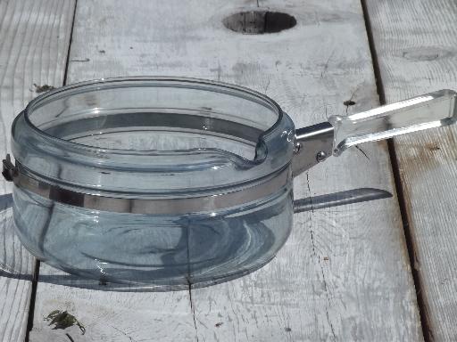 photo of vintage Pyrex sauce pan 7323 B, clear glass saucepan with handle, no lid  #1