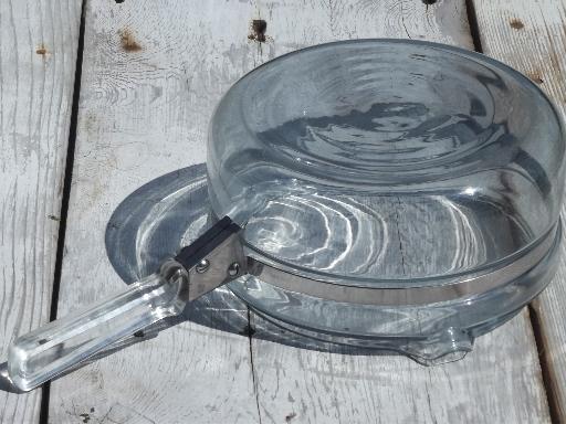 photo of vintage Pyrex sauce pan 7323 B, clear glass saucepan with handle, no lid  #4
