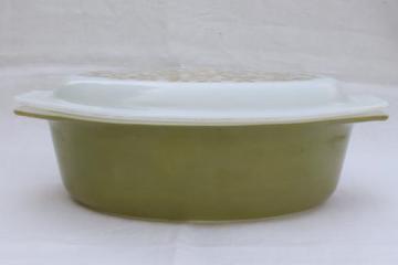 catalog photo of vintage Pyrex verde mistletoe green large oval casserole & print glass cover