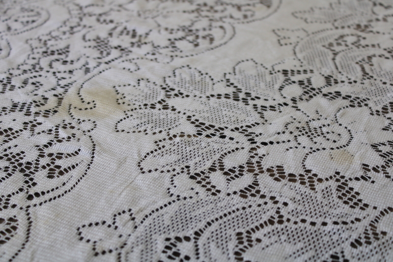 photo of vintage Quaker lace cotton tablecloth, 70 inch round topper table cover shabby chic #2