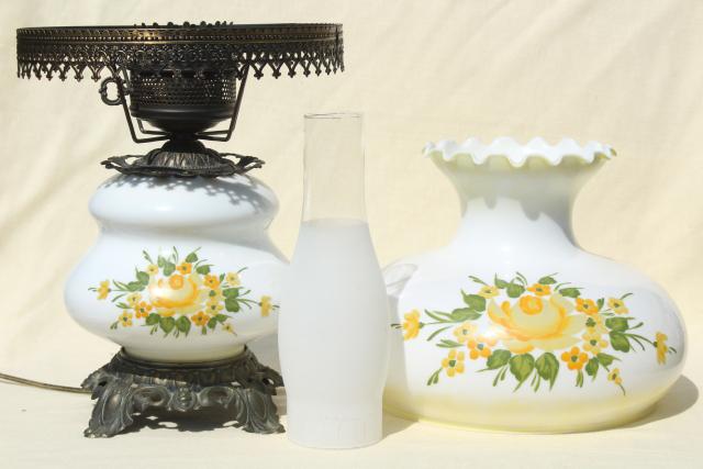 photo of vintage Quoizel hand-painted milk glass chimney shade lamp, Abigail Adams GWTW style #7