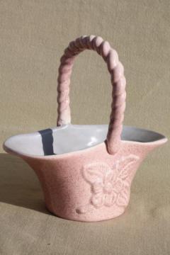 catalog photo of vintage Red Wing art pottery bride's basket vase, mid-century mod pink & grey