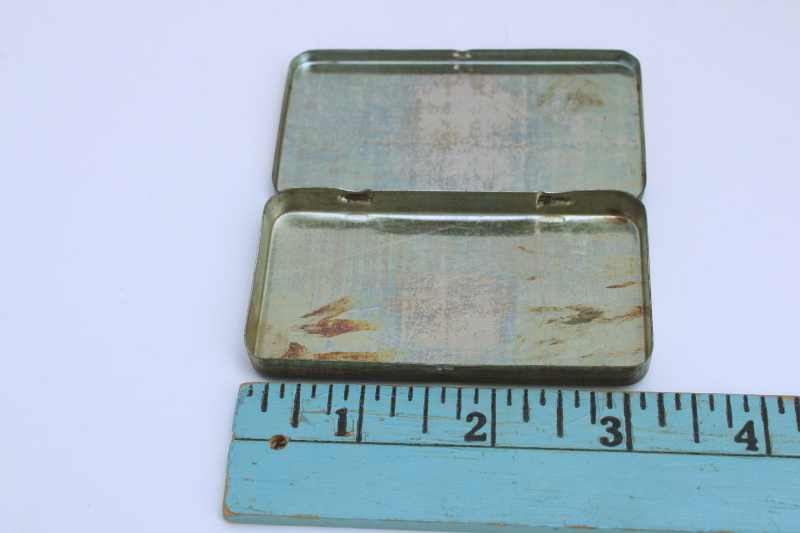 photo of vintage Rexall metal tin for FirstAid bandages Band-Aid type Qwik Bands  #3