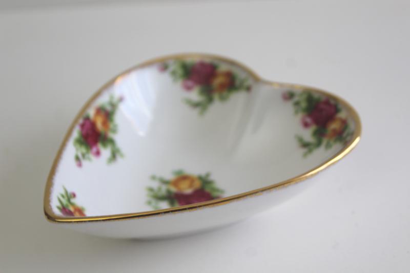 photo of vintage Royal Albert Old Country Roses bone china heart shaped trinket dish #3