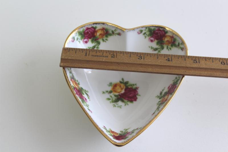 photo of vintage Royal Albert Old Country Roses bone china heart shaped trinket dish #4