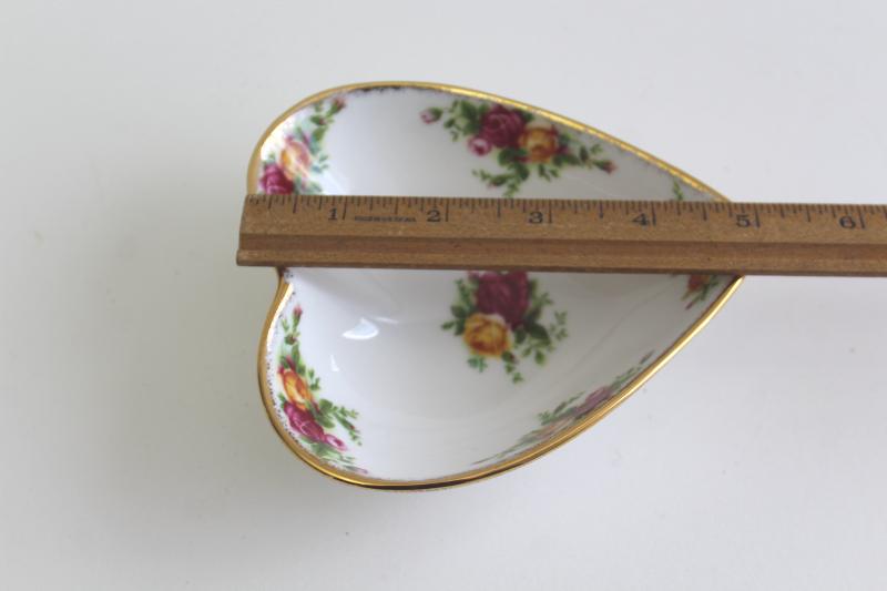 photo of vintage Royal Albert Old Country Roses bone china heart shaped trinket dish #5