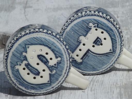 photo of vintage Royal china blue & white Currier & Ives salt & pepper shakers #2