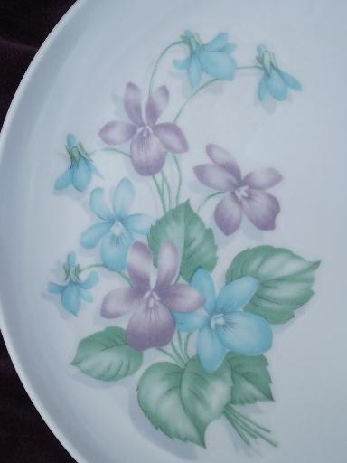 photo of vintage Royalon melmac, lavender purple violets print dinner plates #3