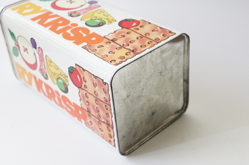 photo of vintage Ry Krisp cracker tin, mod 70s graphic art design Scandinavian modern style #3