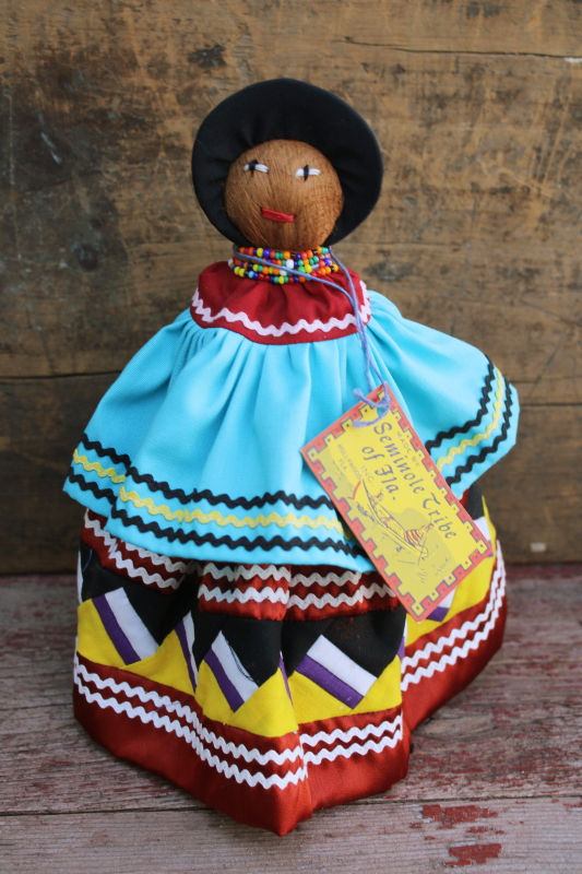 photo of vintage Semiole tribe hand crafted palmetto fiber doll w/ folk costume, original tag  #1