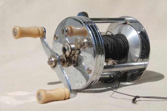 photo of vintage Shakespeare Tackle Co fishing reels, Pflueger Trump  1943 & Criterion 1960 #3