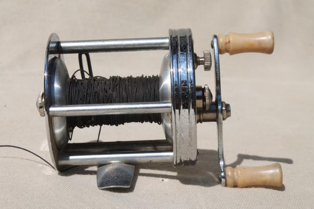 photo of vintage Shakespeare Tackle Co fishing reels, Pflueger Trump  1943 & Criterion 1960 #8