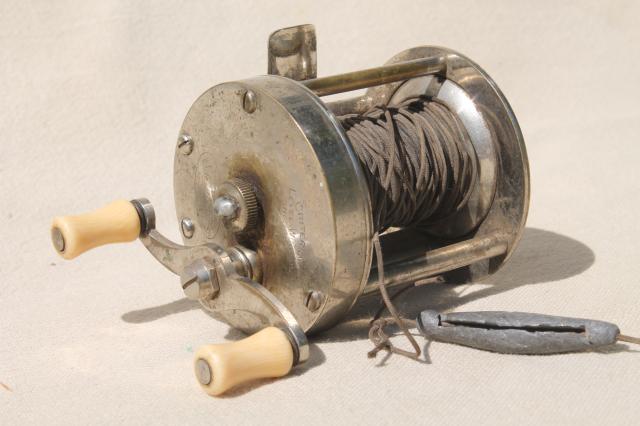 photo of vintage Shakespeare Tackle Co fishing reels, Pflueger Trump  1943 & Criterion 1960 #10