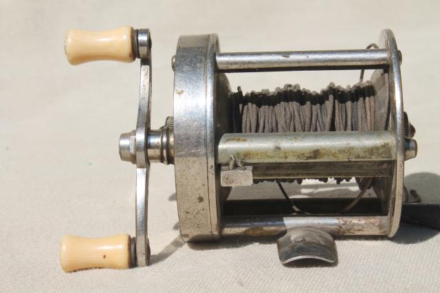 photo of vintage Shakespeare Tackle Co fishing reels, Pflueger Trump  1943 & Criterion 1960 #15