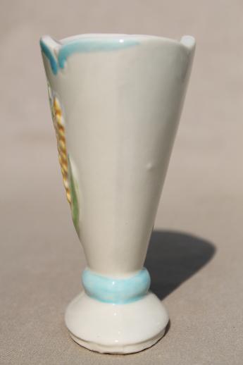 photo of vintage Shawnee pottery wheat vase w/ hand-painted golden wheat #2