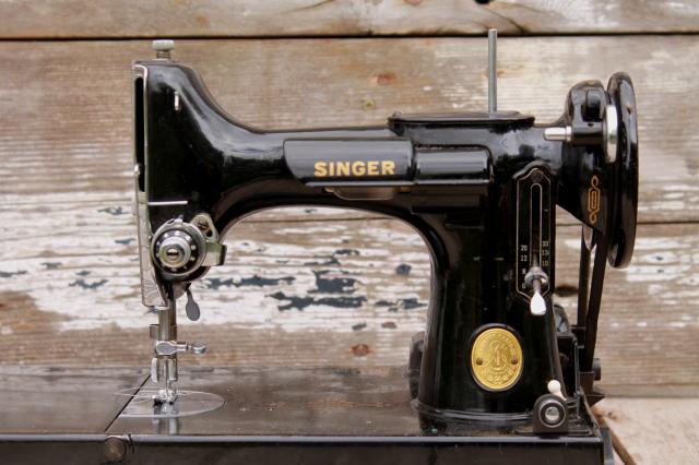 photo of vintage Singer featherweight sewing machine, 1946 Singer 221-1  portable w/ case & attachments #19