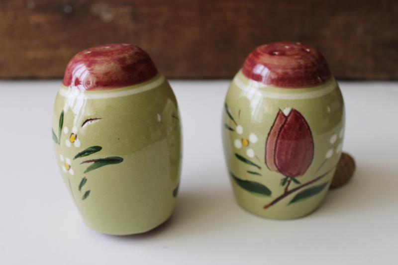 photo of vintage Stangl pottery S&P shakers Magnolia pattern folk art flower on green #2