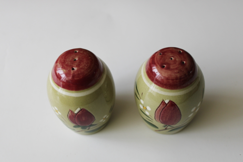 photo of vintage Stangl pottery S&P shakers Magnolia pattern folk art flower on green #5