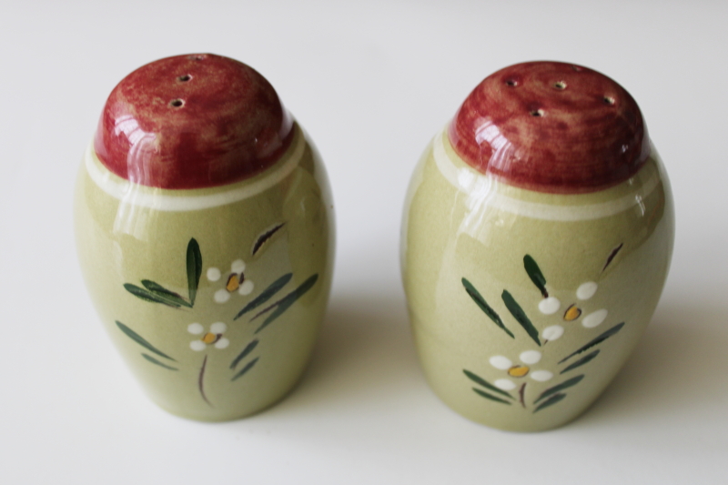 photo of vintage Stangl pottery S&P shakers Magnolia pattern folk art flower on green #6