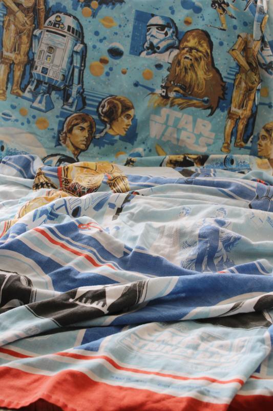 photo of vintage Star Wars & The Empire Strikes Back character print fabric bed sheets #1