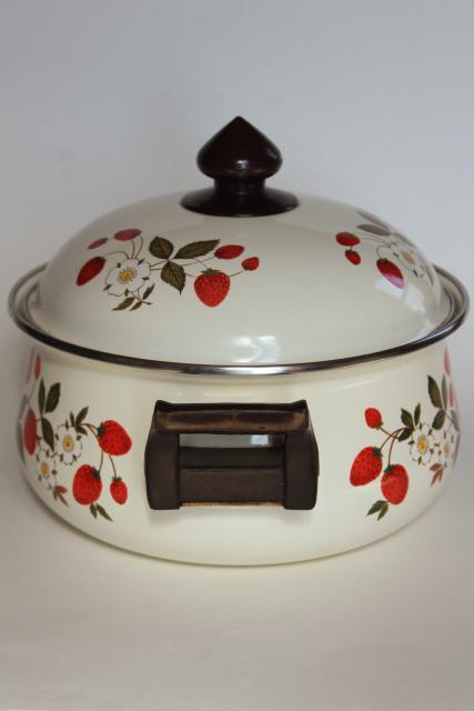 photo of vintage Strawberries n Cream go-along dutch oven enamel pot and lid #7