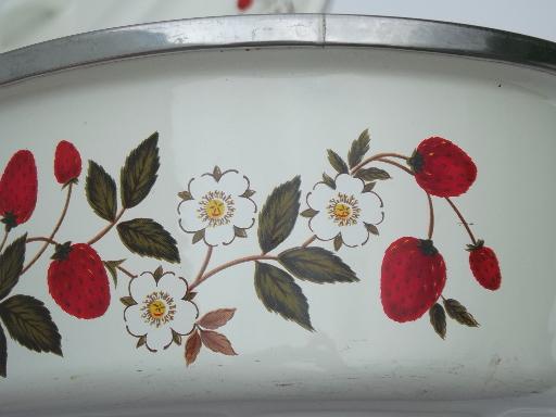 photo of vintage Strawberries n Cream metal roaster, strawberry print roasting pan #6