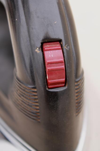 photo of vintage Sunbeam Ironmaster electric iron, art deco bakelite handle, original cloth cord #2