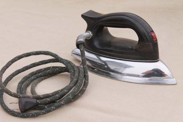 photo of vintage Sunbeam Ironmaster electric iron, art deco bakelite handle, original cloth cord #5